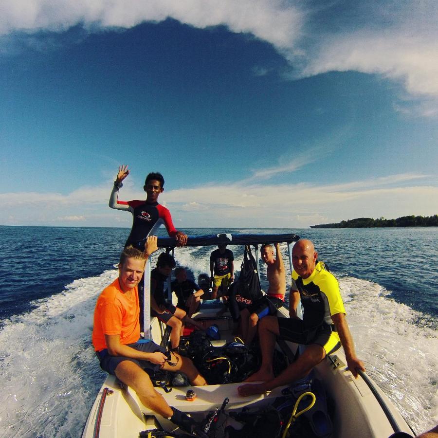 Pristine Paradise Dive Resort - Togean Islands, Una Una Pulau Unauna Exterior photo