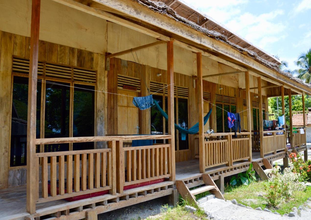 Pristine Paradise Dive Resort - Togean Islands, Una Una Pulau Unauna Exterior photo