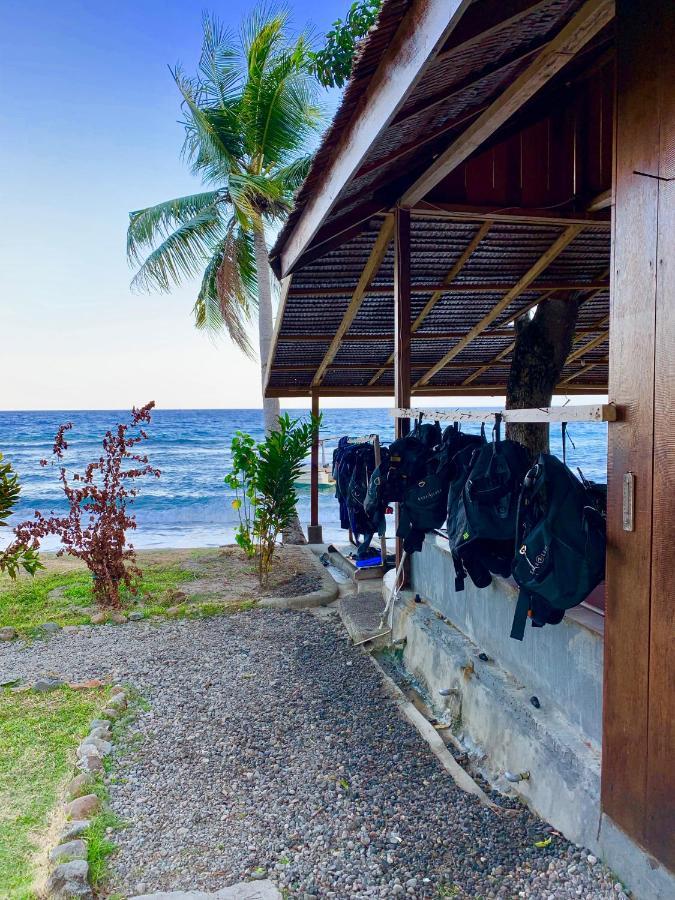 Pristine Paradise Dive Resort - Togean Islands, Una Una Pulau Unauna Exterior photo
