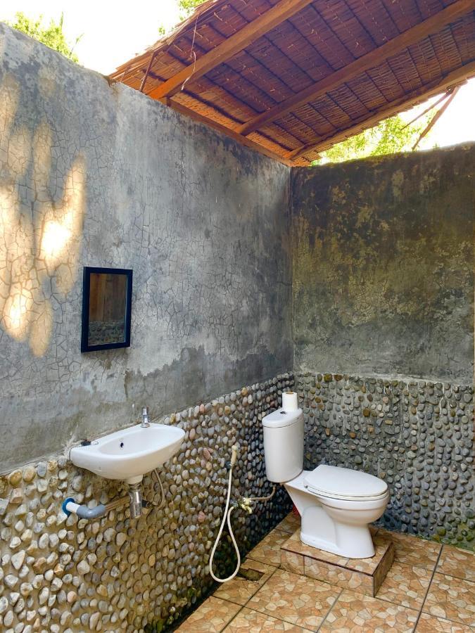 Pristine Paradise Dive Resort - Togean Islands, Una Una Pulau Unauna Exterior photo