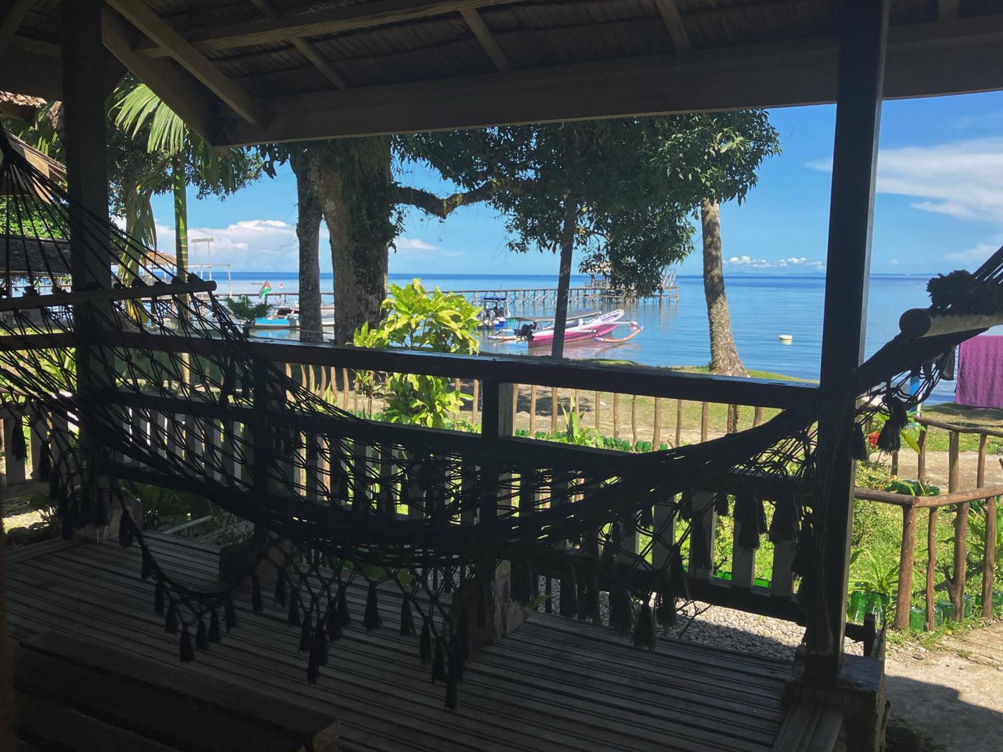 Pristine Paradise Dive Resort - Togean Islands, Una Una Pulau Unauna Exterior photo
