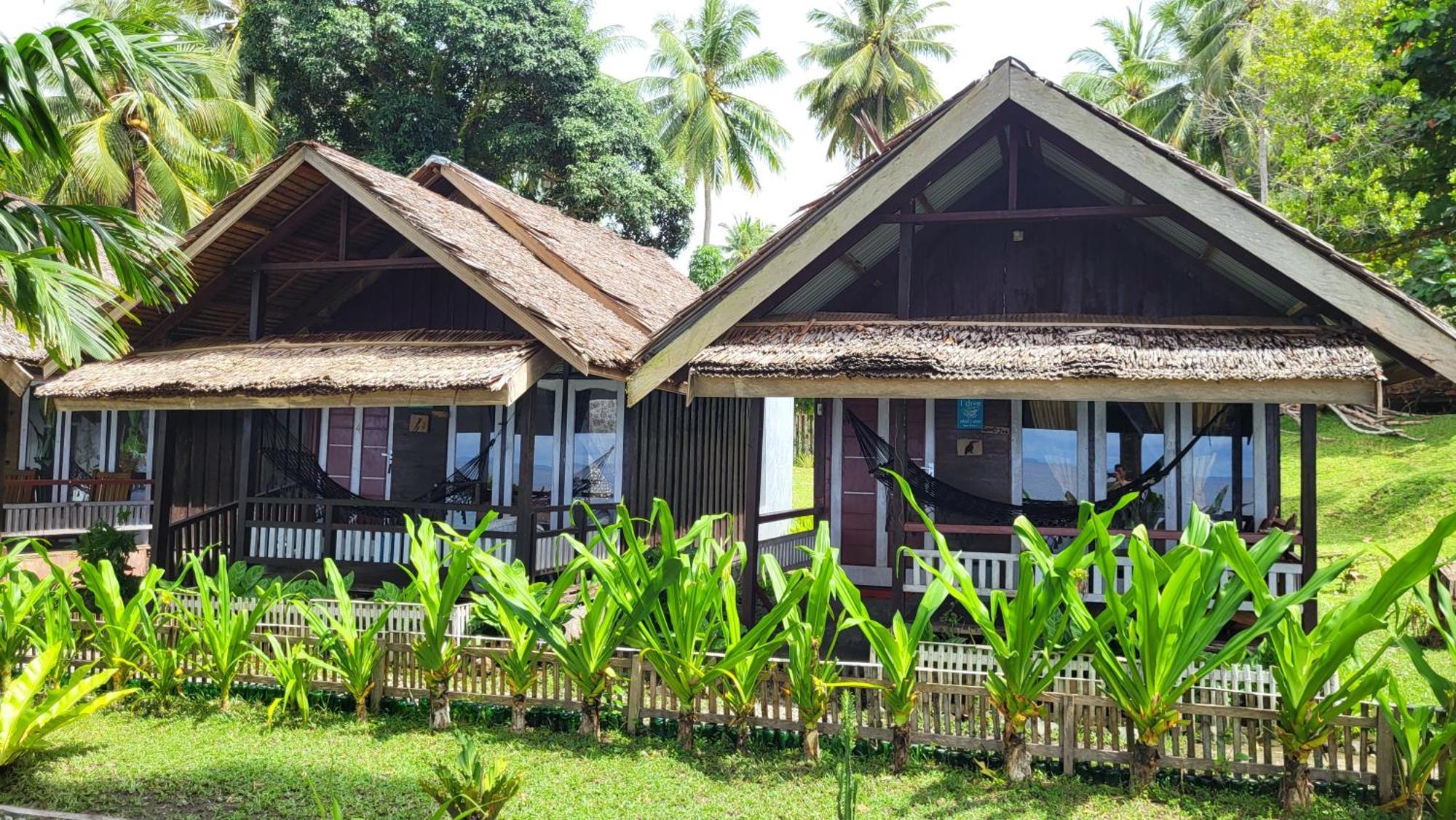 Pristine Paradise Dive Resort - Togean Islands, Una Una Pulau Unauna Exterior photo